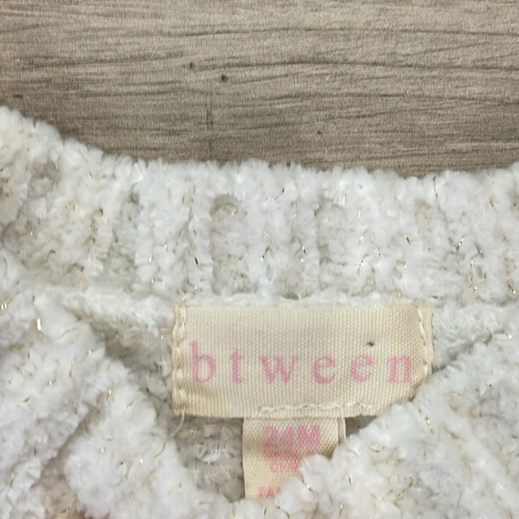 Christmas Fox Sweater with Marching Plaid Pants - Picture 4 of 9